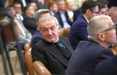 Gigi Becali nu poate înregistra ultimul transfer la FCSB: „Merg în Parlament, altfel așteptăm 30 de zile”