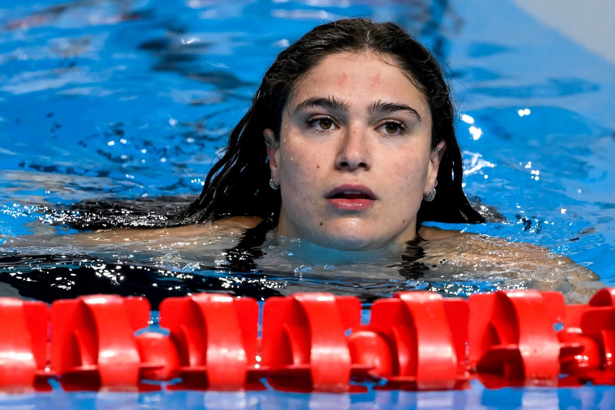 Înotătoarele din Italia, prinse la furat în aeroportul din Singapore, au primit o suspendare de 90 de zile