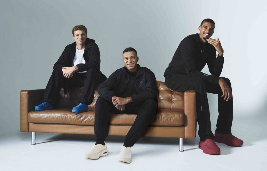 Léon Marchand, Kylian Mbappé și baschetbalistul Victor Wembanyama, toți trei ambasadori ai lui Nike FOTO Imago Mamele celor mai în vogă doi sportivi francezi s-au așezat la aceeași masă și au vorbit despre viața alături de fiii lor: „Am suferit foarte mult din cauza mediatizării excesive”