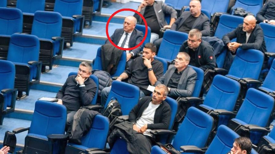 Constantin Stamate se ocupă de organizarea partidelor de la Ovidiu. Foto: frf.ro Farul nu l-a luat în serios pe Kyros Vassaras! L-au trimis pe șeful securității la întâlnirea dedicată arbitrajului din Superligă