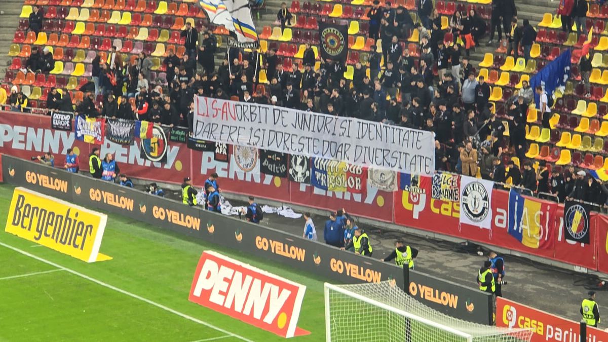 Nu le-au putut opri! Mesaje dure pe Arena Națională: „Nerozii te numesc prietenul meu” /  „«Republica Moldova», o butaforie comunistă”