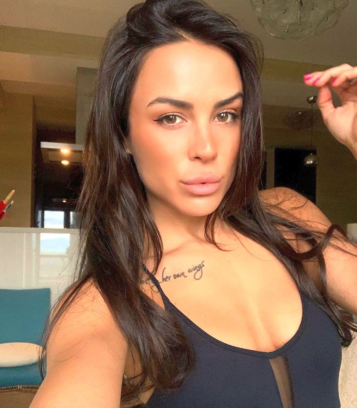 GALERIE FOTO Ioana Tamaș, apariție senzuală de ziua lui Gabi