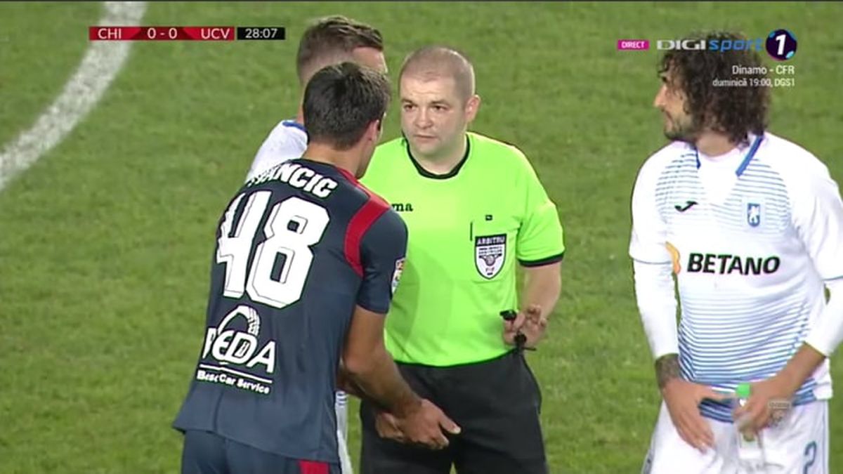 CHINDIA - CRAIOVA 1-1 // GALERIE FOTO Josip Ivancic l-a umplut de sânge pe Mihai Bălașa! Fotbalistul Chindiei văzut direct „ROȘU”