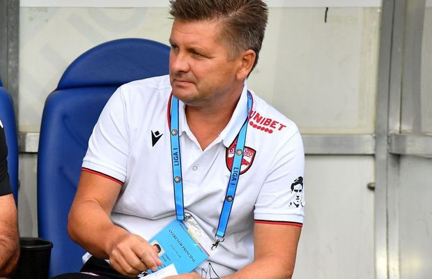 DINAMO - CFR CLUJ // Dusan Uhrin îi întoarce laudele lui Dan Petrescu: „Nu cred că am făcut minuni. El a făcut”