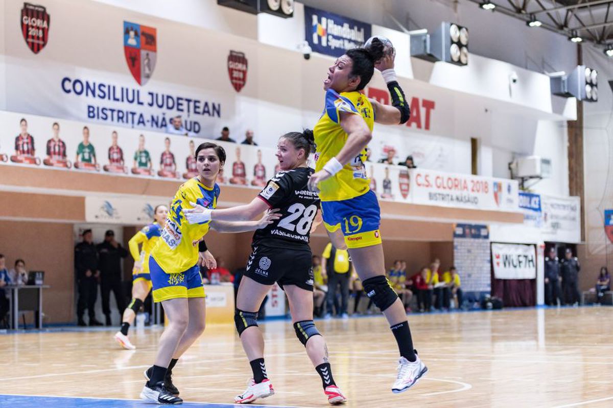 GLORIA BISTRIȚA - CORONA BRAȘOV 25-27 // Brașovencele sunt aproape de grupele Cupei EHF