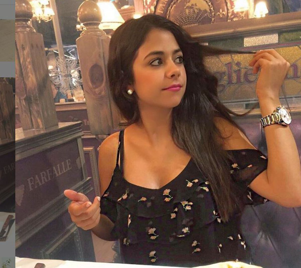 FOTO Partenera lui Juan Camara a venit în România după iubitul ei: „Suntem foarte fericiți la București” » Cum arată prietena fostului jucător de la Barcelona