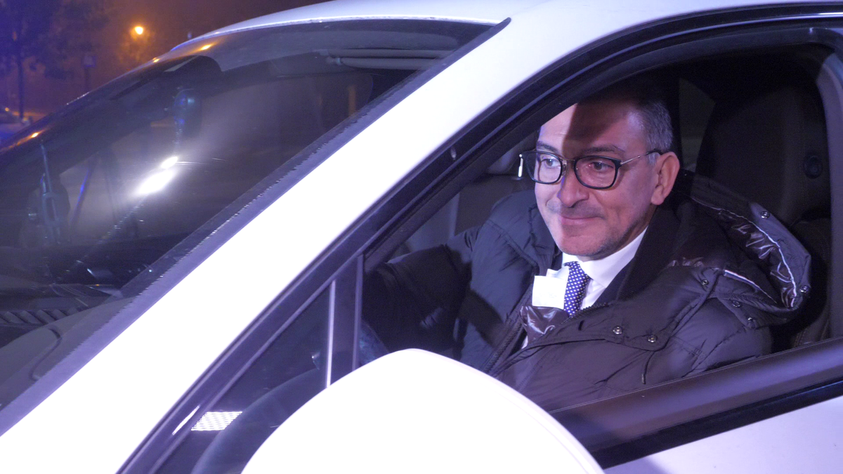 VIDEO + FOTO Ilie Dumitrescu, oprit de Poliție în București! Ce s-a întâmplat cu fostul internațional