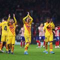 Junior Firpo (al doilea jucător îmbrăcat în galben de la stânga la dreapta) // Getty Images