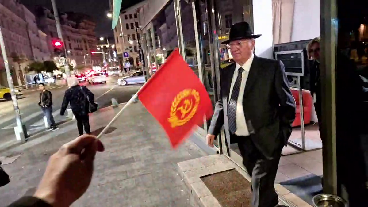 Dumitru Dragomir, conflict violent pe stradă cu protestatarul „Ceaușescu”