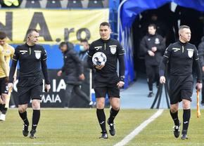 Arbitrii români de Mondial au ajuns în Doha » Când încep pregătirea pentru turneul final și în ce constă aceasta