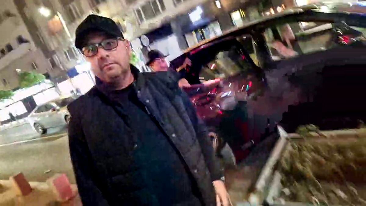 Dumitru Dragomir, conflict violent pe stradă cu protestatarul „Ceaușescu”