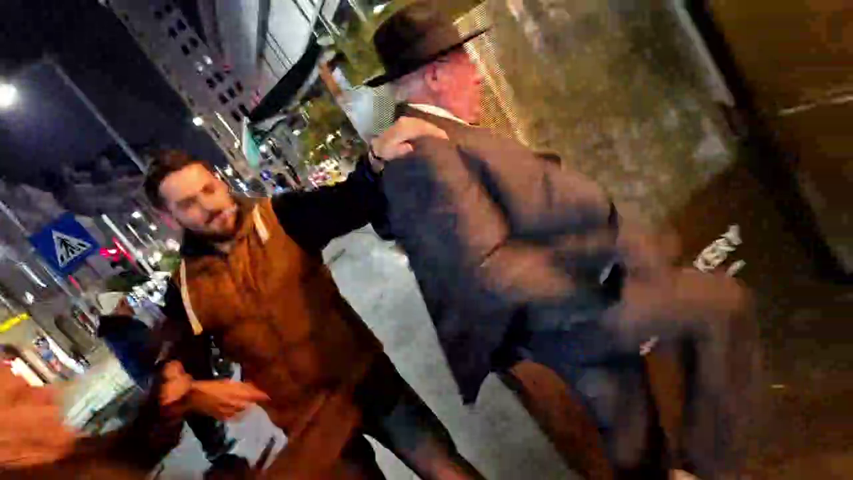 Dumitru Dragomir, conflict violent pe stradă cu protestatarul „Ceaușescu”