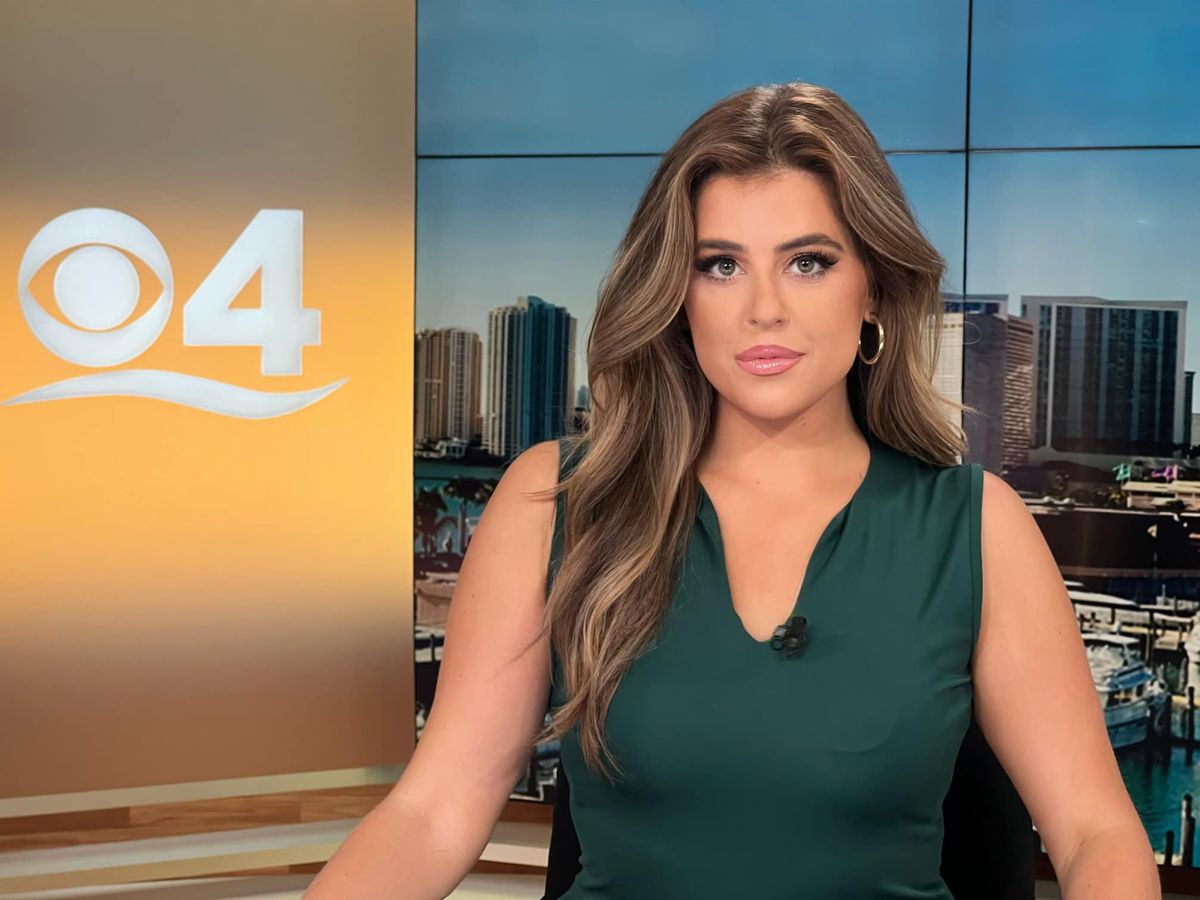 Trish Christakis este reporter pentru echipa CBS News Miami