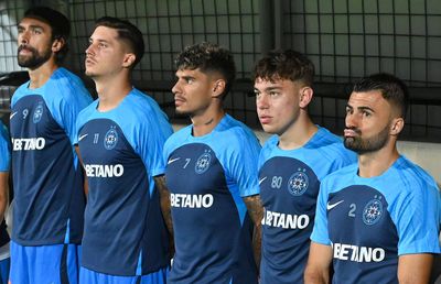 Premieră la FCSB: Becali e obligat să-l folosească pe fotbalistul de care voia să scape