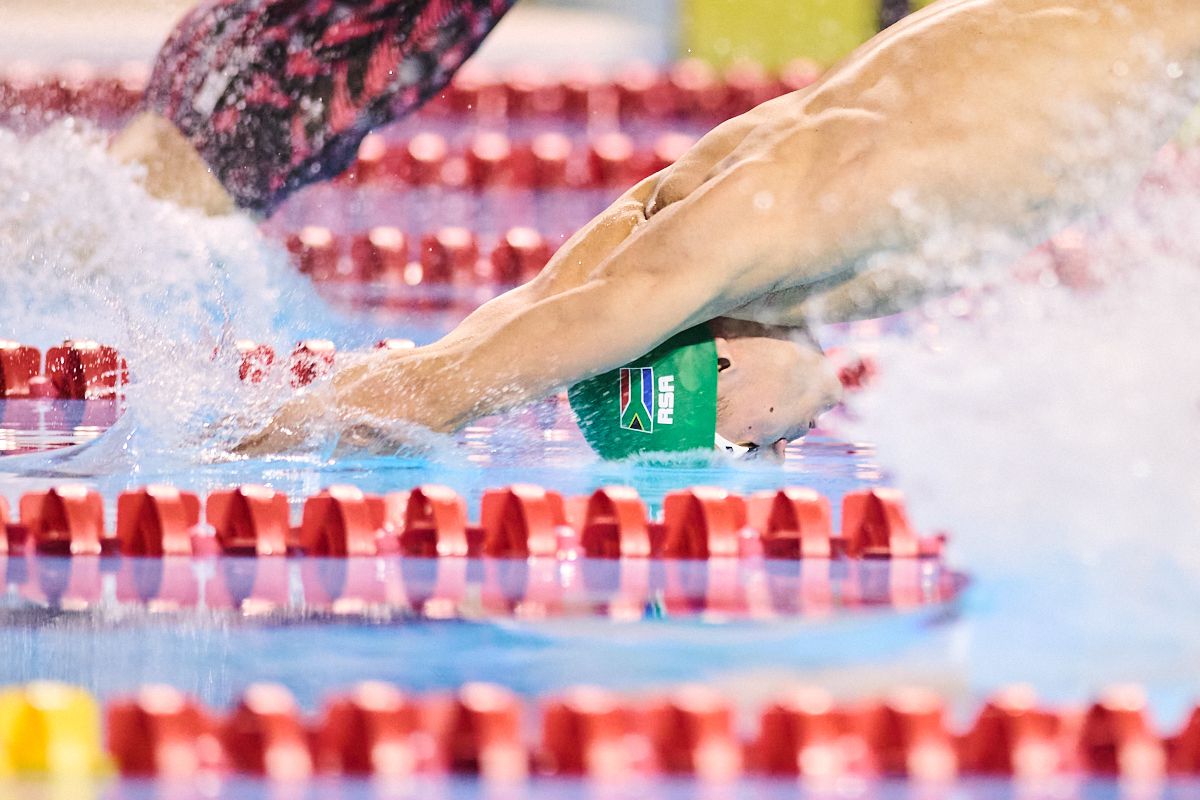 FOTO David Popovici, primul loc în finala de la 100m liber la Campionatele Naționale în bazin scurt