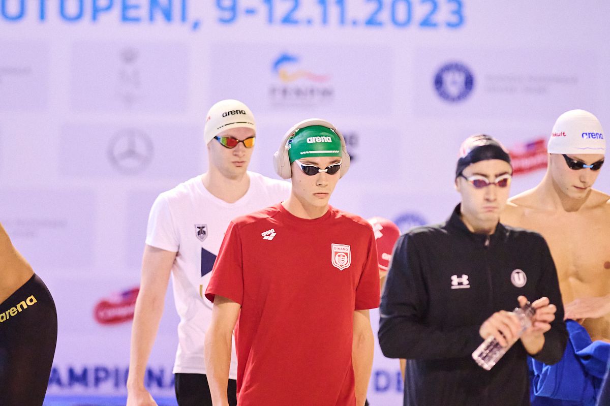 David Popovici, concluzii după prima zi de la Campionatele Naționale + explică de ce a purtat o cască imprimată cu steagul Africii de Sud