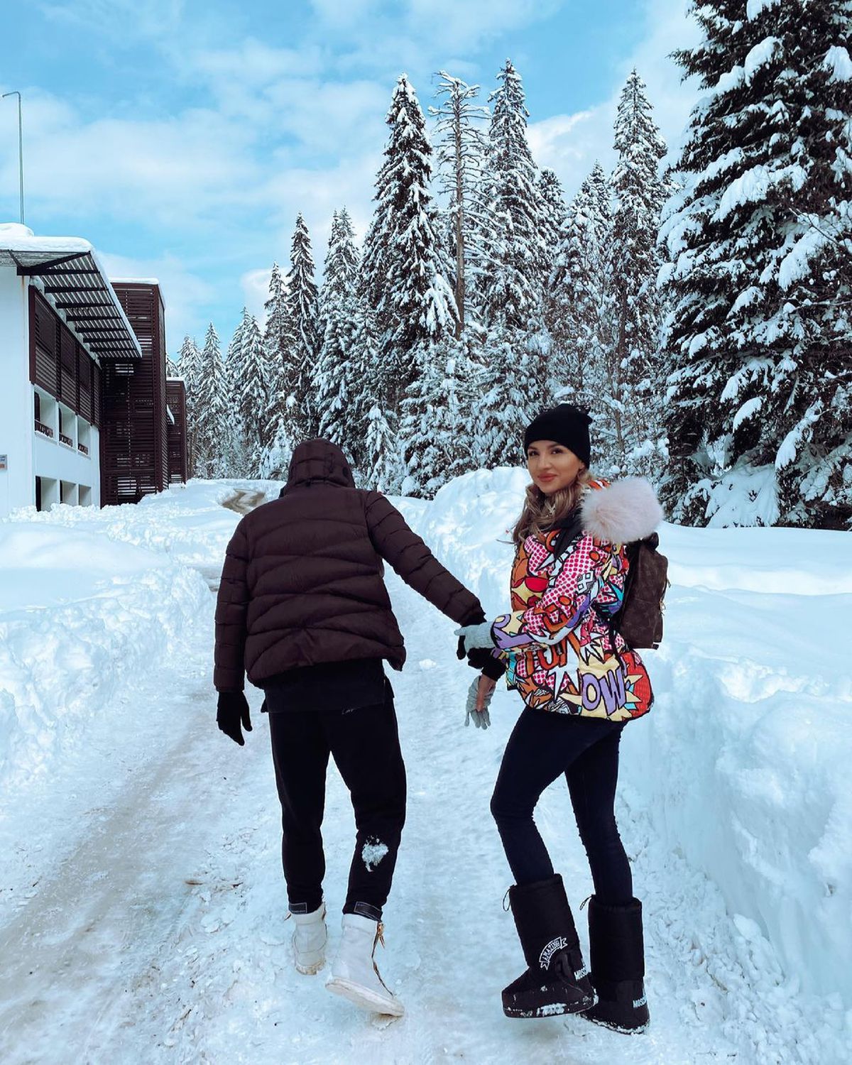 Atacantul cerut la naționala României are cea mai sexy susținătoare! Nu lipsește de la niciun meci