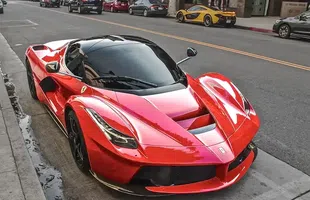 Noul Ferrari din colecția lui Țiriac costă 4 milioane de euro! » Primul hibrid cu 963 de cai putere