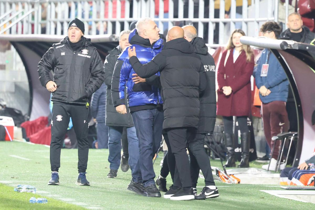 Marius Șumudică, un car de nervi la meciul cu UTA » A fost calmat cu greu de colaboratori