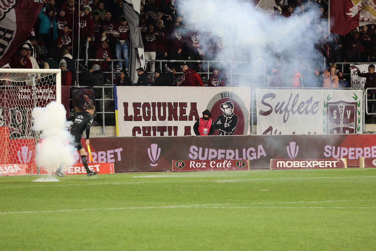 Șumudică a dus la alt nivel regula U21 la meciul Rapid - UTA! Ce s-a întâmplat vreme de 20 de minute