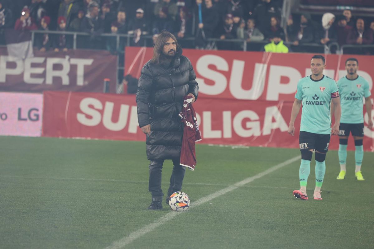 Ce a apărut în Peluza Nord din Giulești la meciul Rapid - UTA! Imaginea surprinsă de reporterul GSP