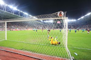 Rapid - UTA Arad 2-0 » Al doilea gol vine după un penalty transformat cu emoții