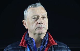 Mircea Rednic a făcut scandal cu arbitrul la finalul meciului: „Ai dat prea ușor penalty, abia așteptai să cadă!”. A continuat tirada și la flash-interviu: „Au căzut în capcană și cei de la VAR, și el”