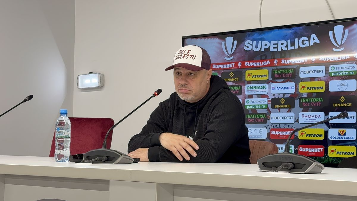 Accesoriul cu care Marius Șumudică a venit la Rapid - UTA: „E un cadou”