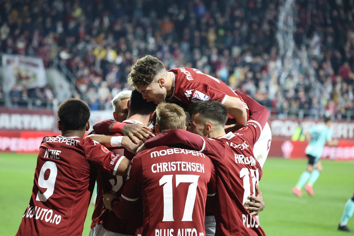 Șumudică a dus la alt nivel regula U21 la meciul Rapid - UTA! Ce s-a întâmplat vreme de 20 de minute