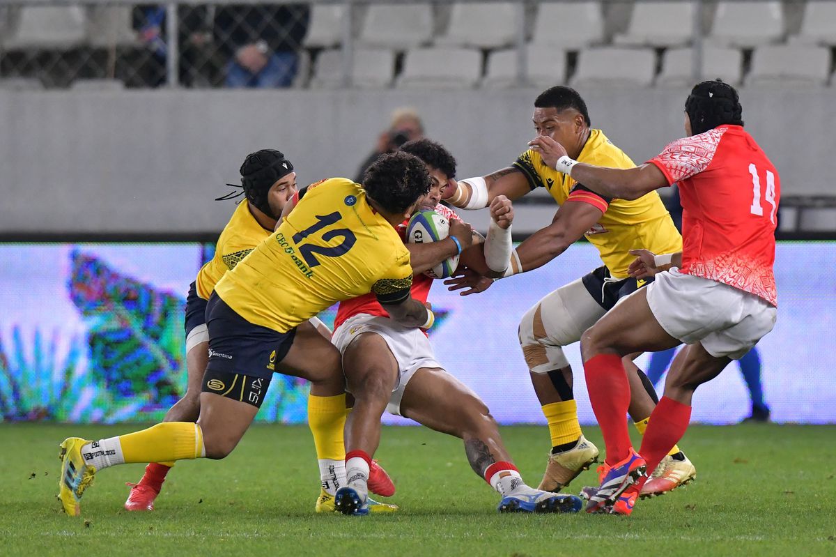 Fotoreporterul GSP a surprins imaginea serii după România – Tonga: tatuaj spectaculos, cu un urs, pentru un rugbyst român