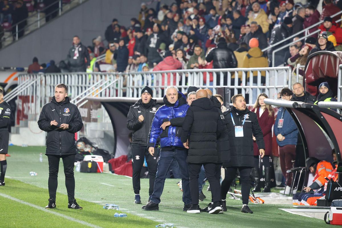 Marius Șumudică, la Rapid - UTA // FOTO: GSP