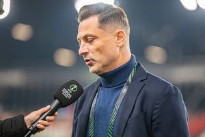 Lovitură la miezul nopții! Mirel Rădoi și-a anunțat jucătorii că DEMISIONEAZĂ