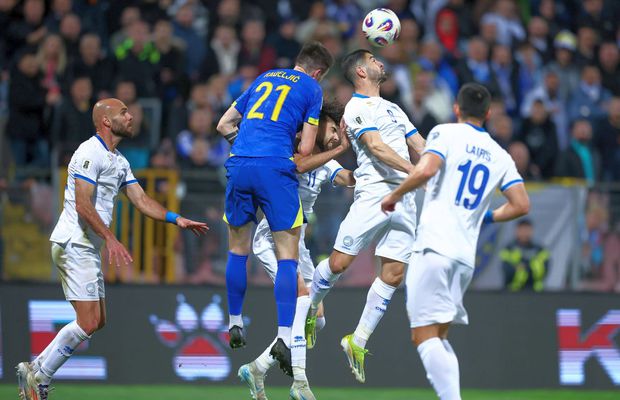 „Cine e nebun aici?” » Presa din Bosnia „a luat foc” când a văzut ce se întâmplă chiar înaintea meciului decisiv cu România