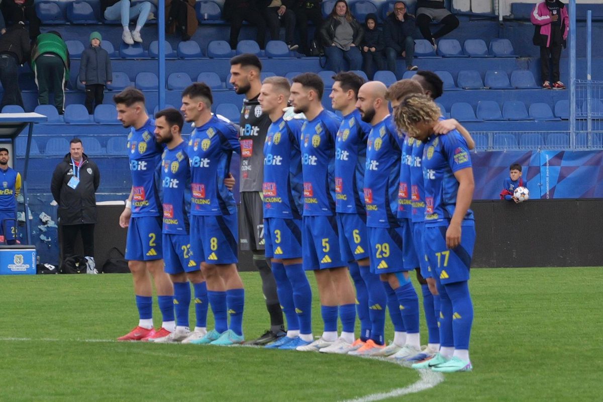 Cuvinte reprobabile aruncate în parcare, după Slobozia - CFR Cluj: „Băi bulangiule! Cine-s ăștia?” » LPF a văzut imaginile pe GSP și a reacționat imediat: „SUSPENDAT până la finalul sezonului regulat”