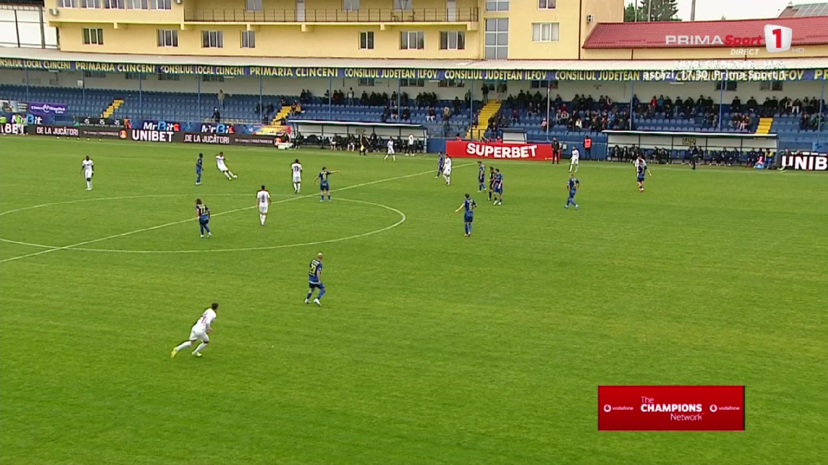 Camora a dezvăluit ce le-a spus „centralul” la faza controversată din Slobozia - CFR Cluj: „Trebuie să investim mai mult!”