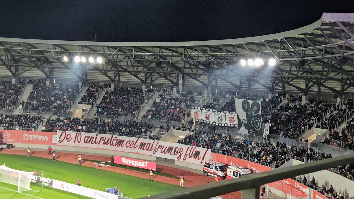 „De 10 ani rulăm cel mai frumos film!” » Scenografie aniversară la Hermannstadt - FCSB