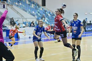 Gloria Bistrița - SCM Rm. Vâlcea, derby cu final incendiar în „Liga Florilor”