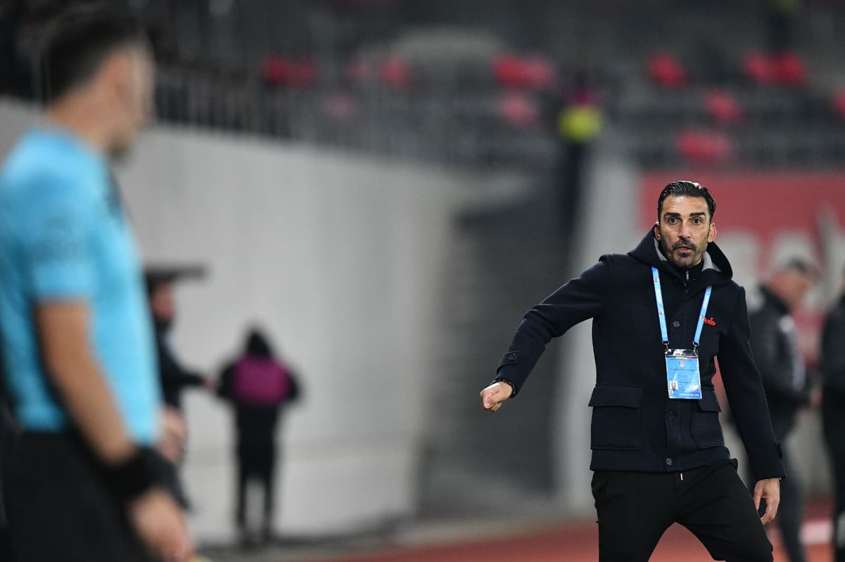 Debandadă totală la FCSB! » Jucătorul a fugit din cantonament pentru a se întâlni cu fotbalistul rivalei: „Vă dați seama?!”