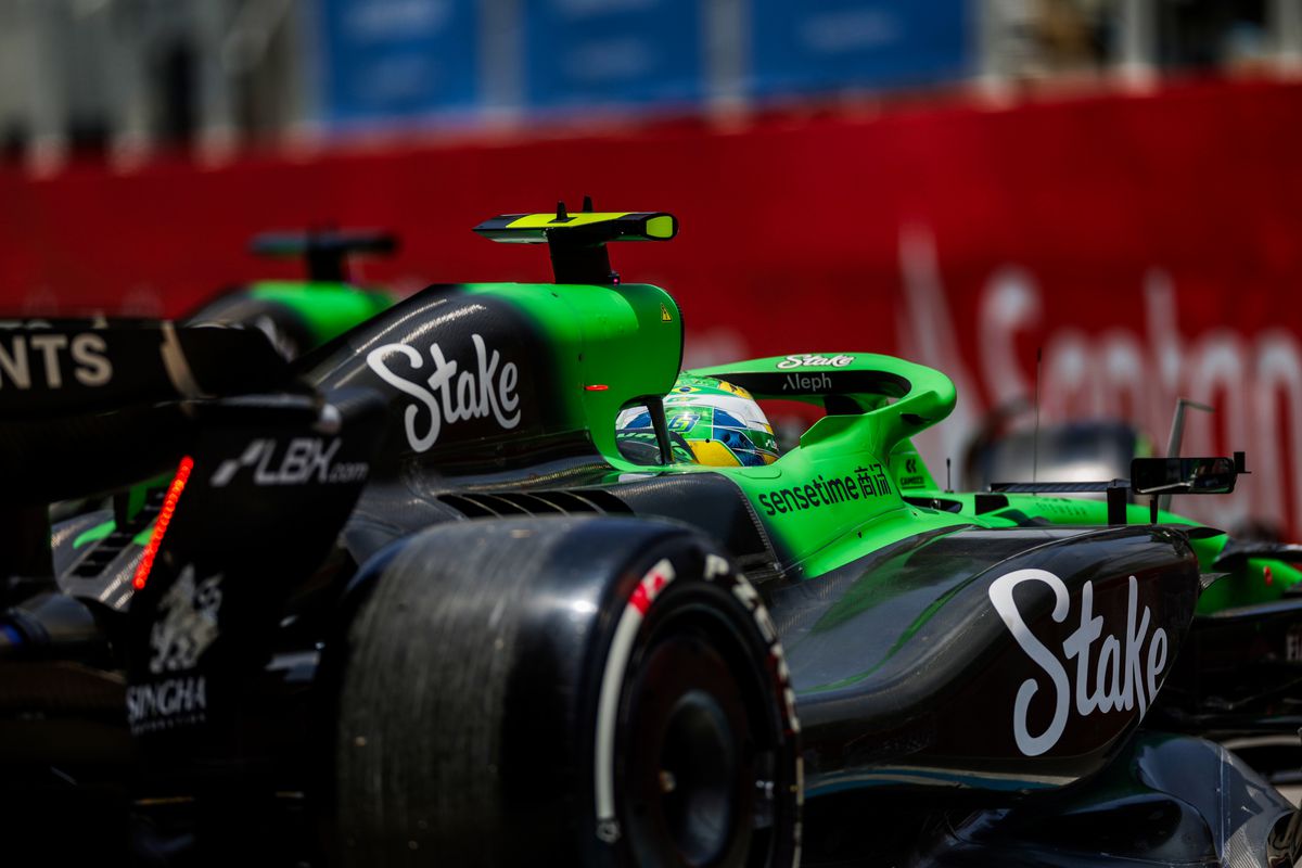 Accident înfiorător în F1! La 339 de km/h, mașina a fost făcută zob!