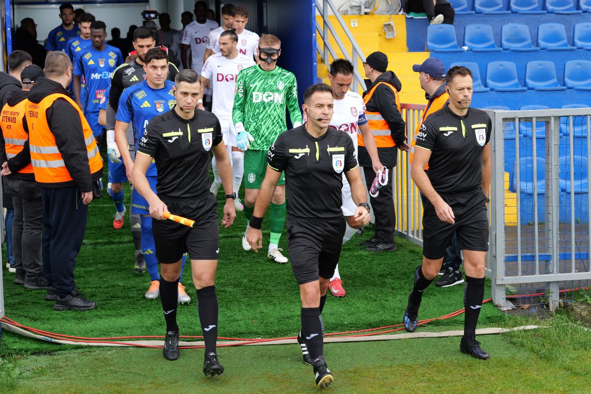 Unirea Slobozia - CFR Cluj, duel din etapa a 16-a din Superligă