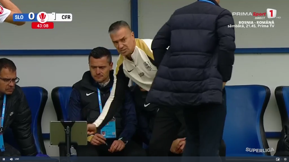 Camora a dezvăluit ce le-a spus „centralul” la faza controversată din Slobozia - CFR Cluj: „Trebuie să investim mai mult!”