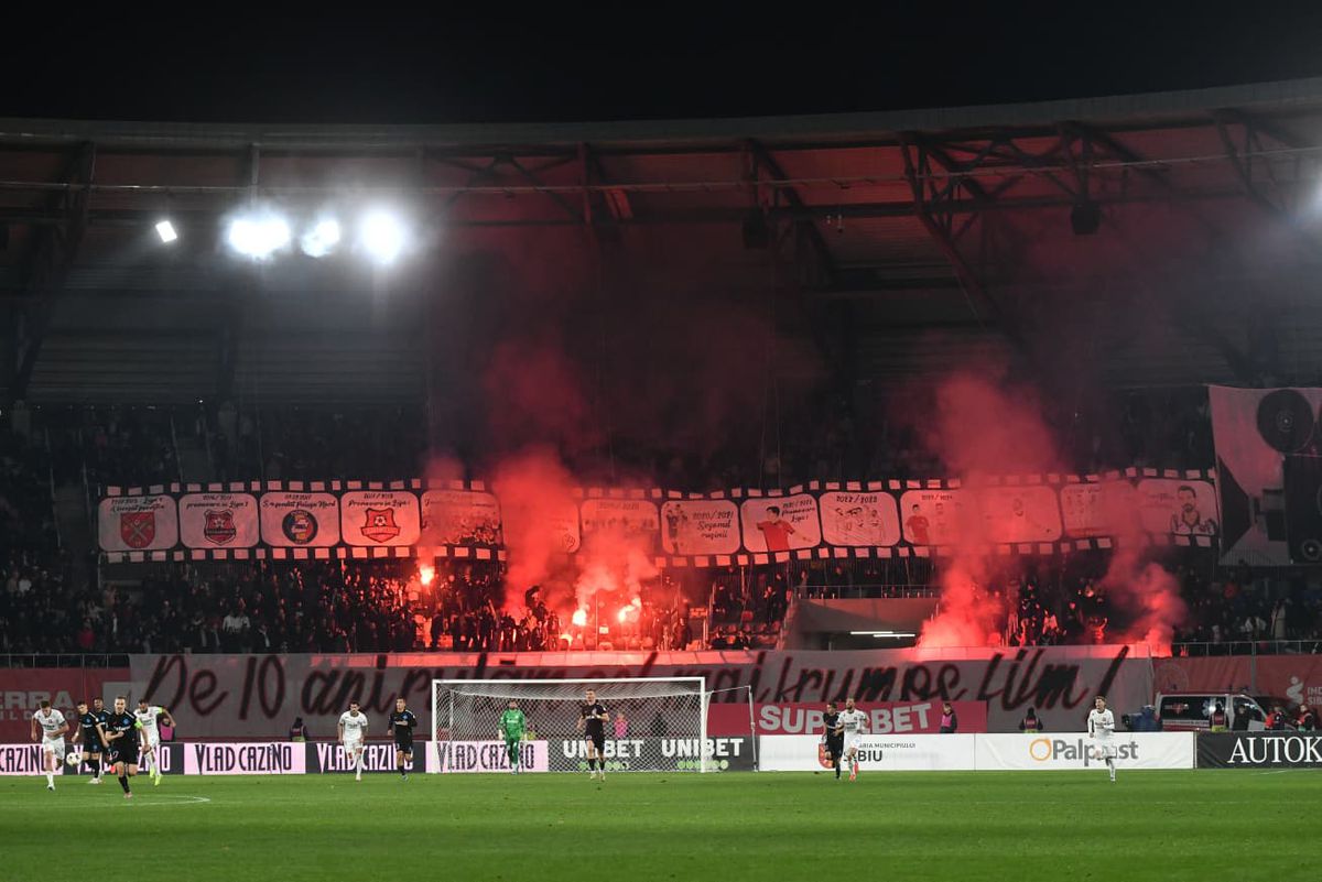 Panduru, șocat de ce a văzut în Hermannstadt - FCSB: „Inimaginabil! Ce se întâmplă?”