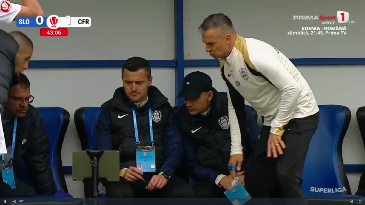 Fază controversată în Unirea Slobozia - CFR Cluj » Golul ardelenilor, analizat 4 minute la VAR: Pancu s-a enervat, fanii au strigat „hoții, hoții”