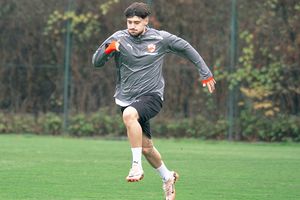 Când va juca Adrian Mazilu? Andrei Nicolescu: „Trebuie să iasă din zona asta”