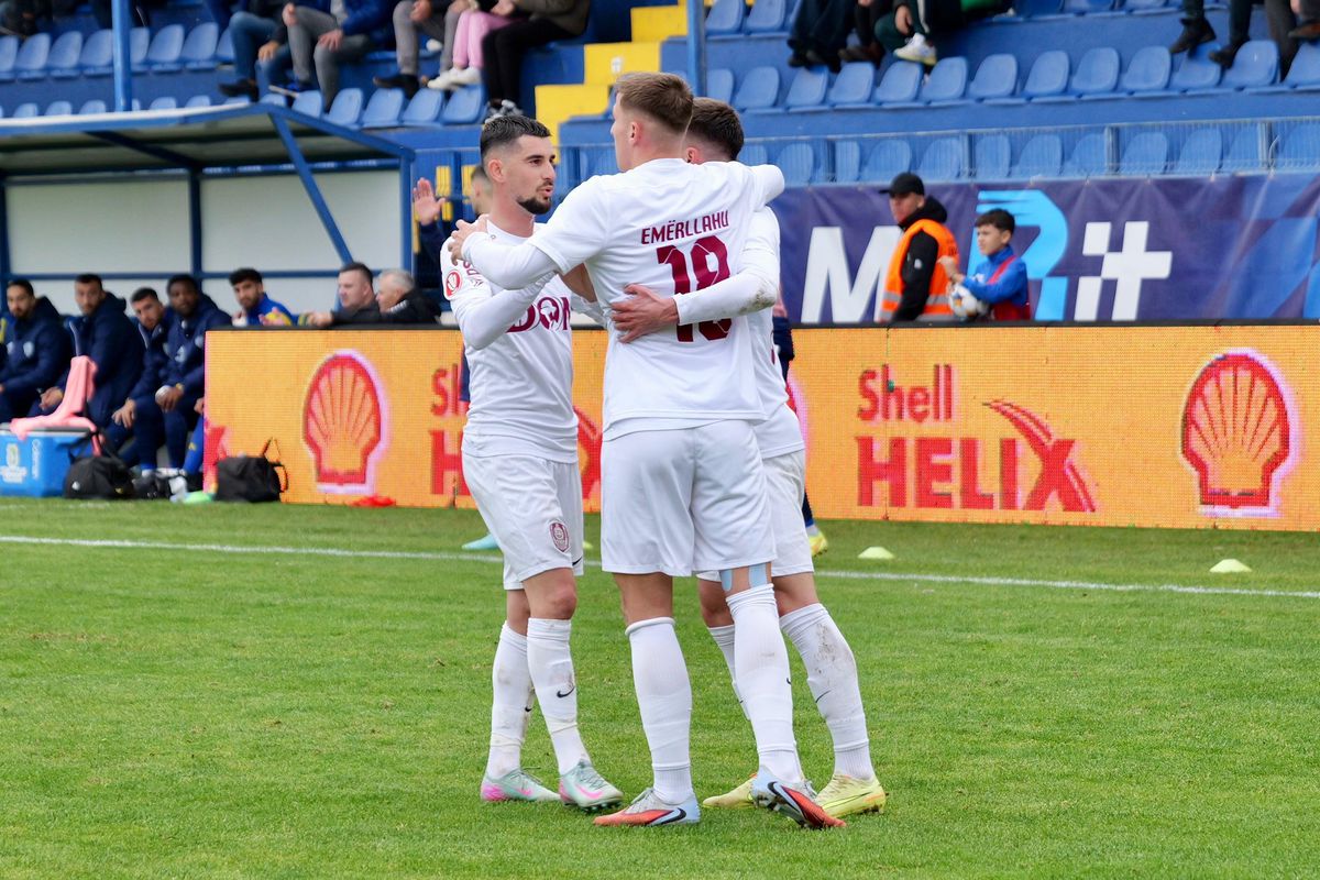 Cuvinte reprobabile aruncate în parcare, după Slobozia - CFR Cluj: „Băi bulangiule! Cine-s ăștia?” » LPF a văzut imaginile pe GSP și a reacționat imediat: „SUSPENDAT până la finalul sezonului regulat”