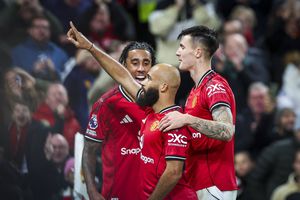 Fundașul lui Manchester United, săgeți către vedetele îndepărtate de club: „Cu caractere proaste...”