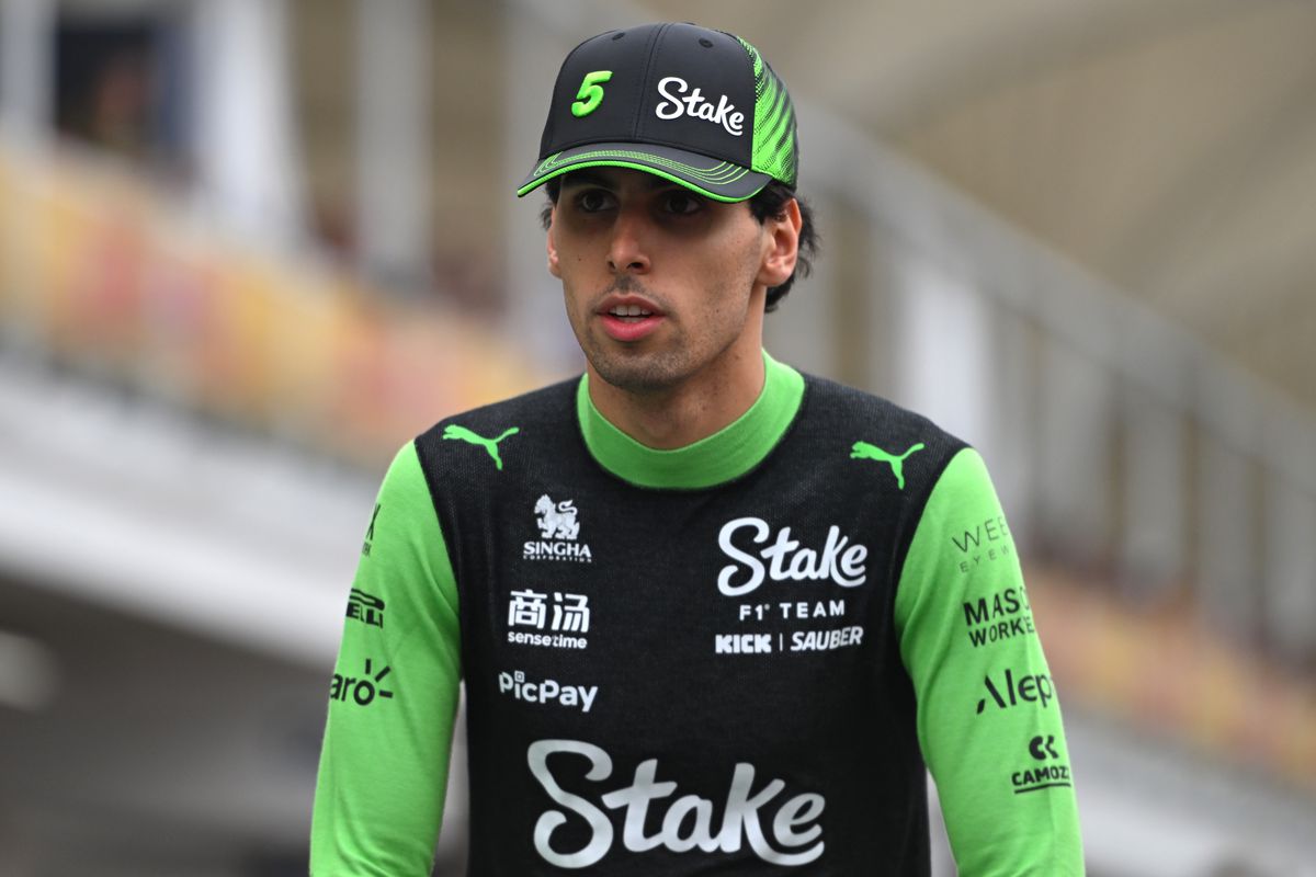 Accident înfiorător în F1! La 339 de km/h, mașina a fost făcută zob!