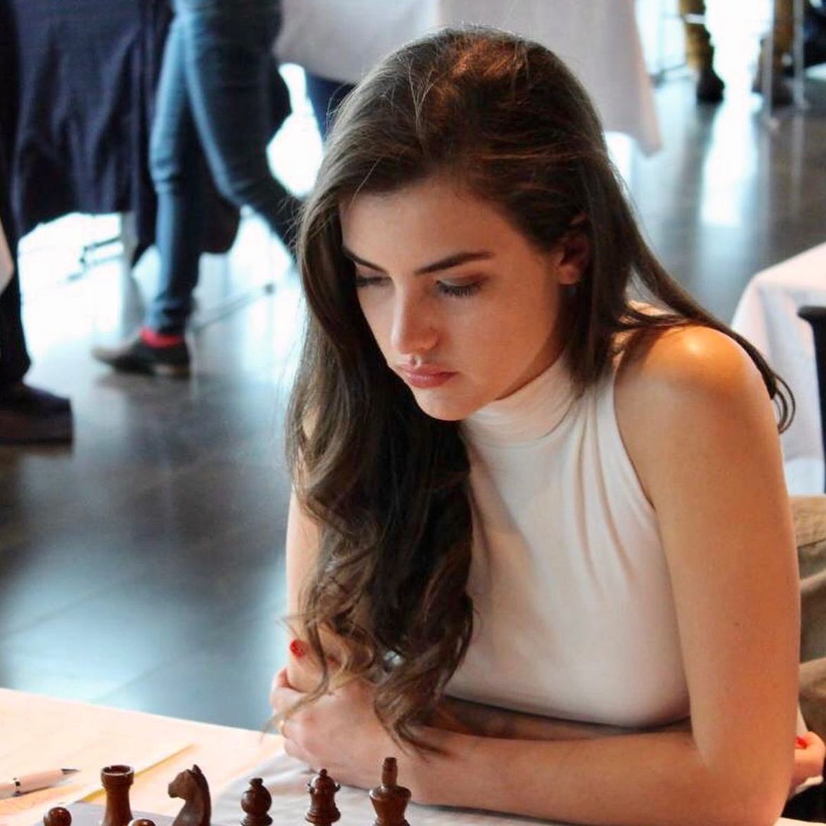 FOTO Superba Alexandra Botez e revelația șahului american după succesul seriei „Gambitul Damei”: e comparată cu protagonista serialului