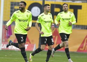 Dan Petrescu și-ar putea pierde atacantul! CFR Cluj, notificată să achite datoriile față de fotbalist