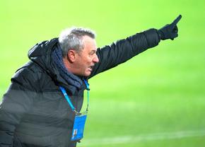 Iarnă incendiară la Dinamo » Peste 15 jucători, OBLIGAȚI să părăsească echipa: „Rednic are putere absolută!”